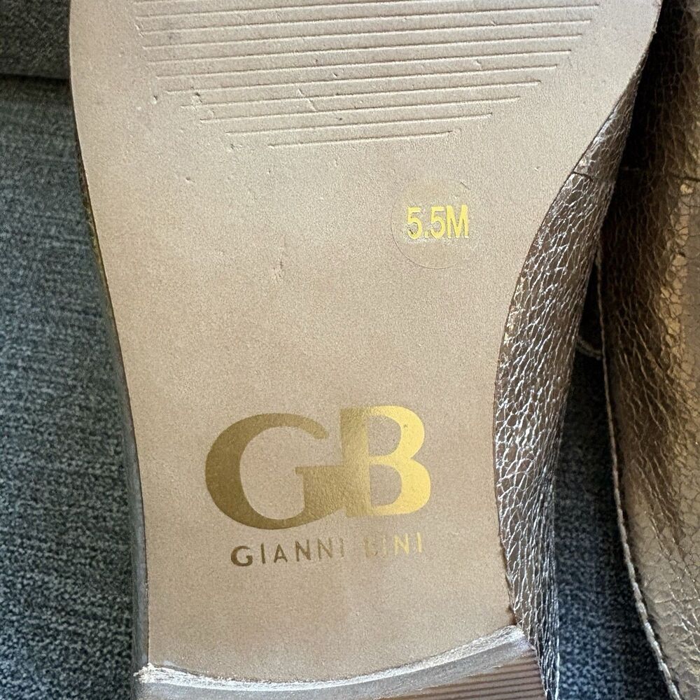 Giani Bini Gold Pebbled Leather Flat Fancy Party Classic Work Fun Shoe Women 5.5 - Picture 11 of 15